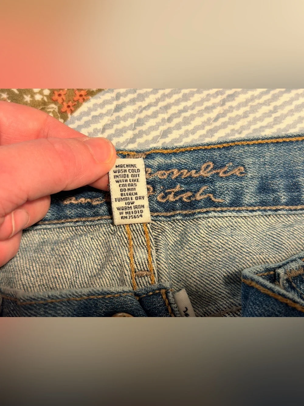 Abercrombie & Fitch Distressed Bootcut Jeans Women’s 8R Light Wash Y2K - Picture 6 of 6